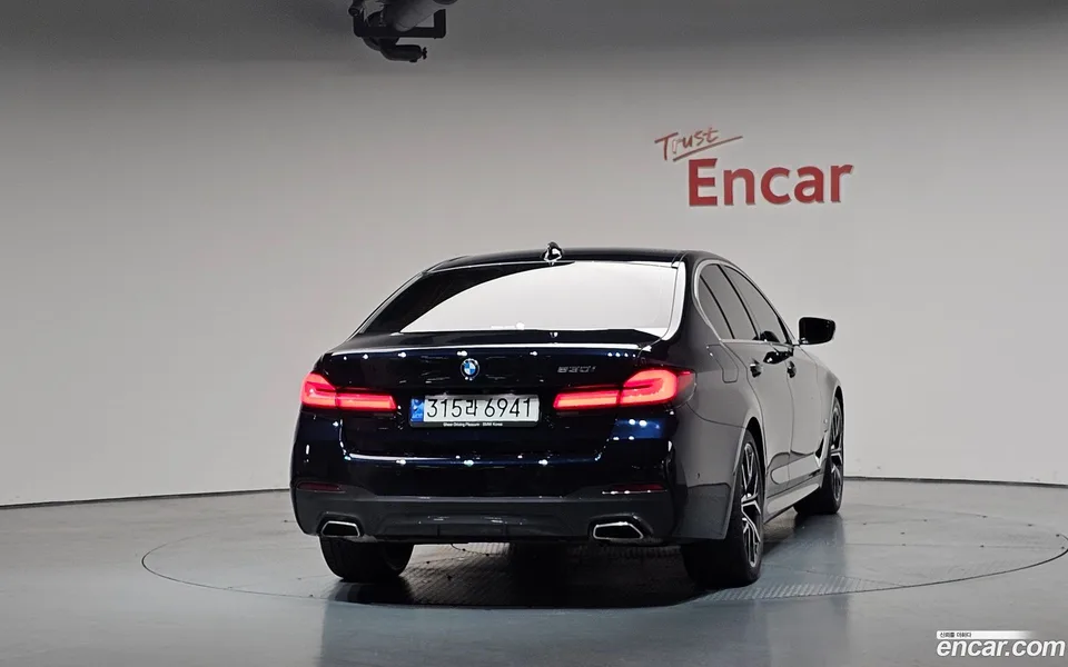 BMW 5 Series 530i M 2023 — миниатюра 4