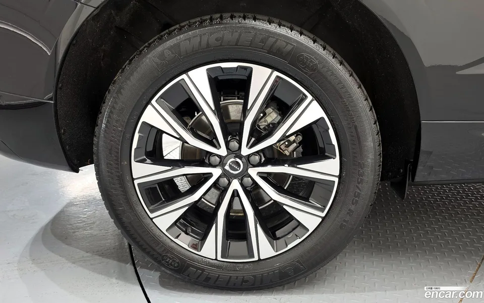 Volvo XC60 B5 2023 — миниатюра 5