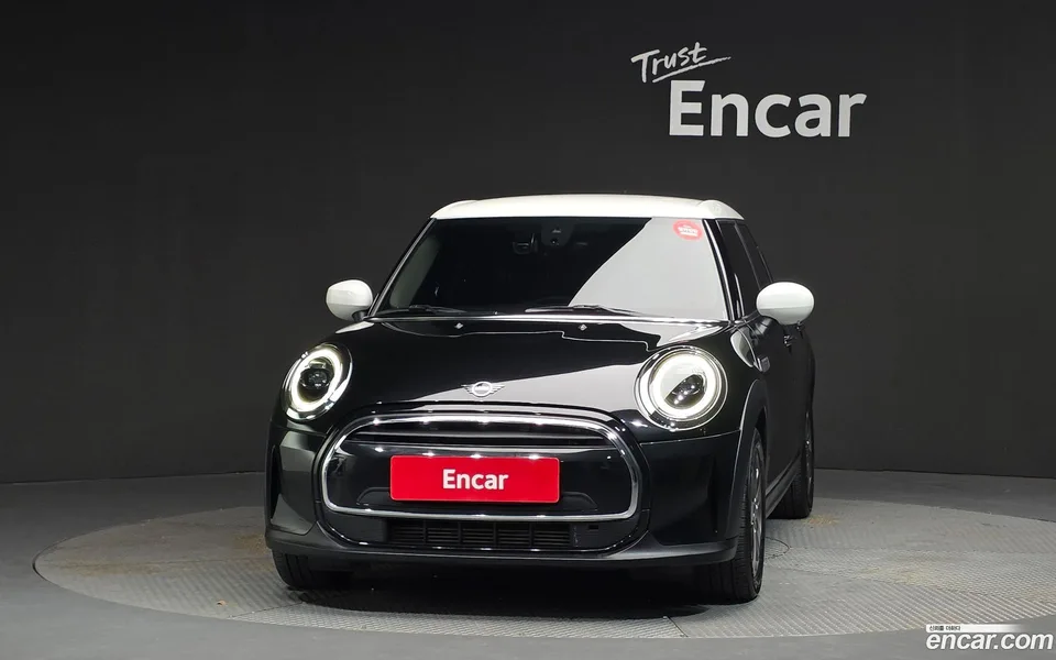MINI Cooper 5 2023 — миниатюра 3