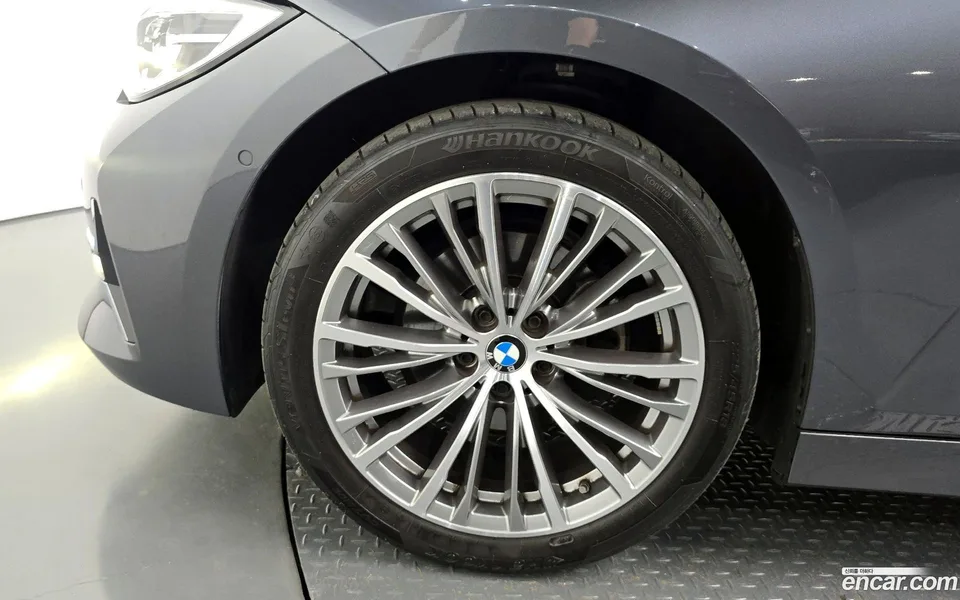 BMW 3 Series 320d 2022 — миниатюра 2