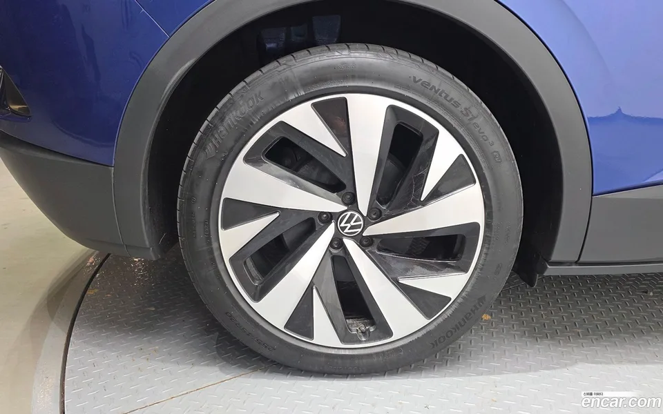 Volkswagen ID.4 2023 — миниатюра 5