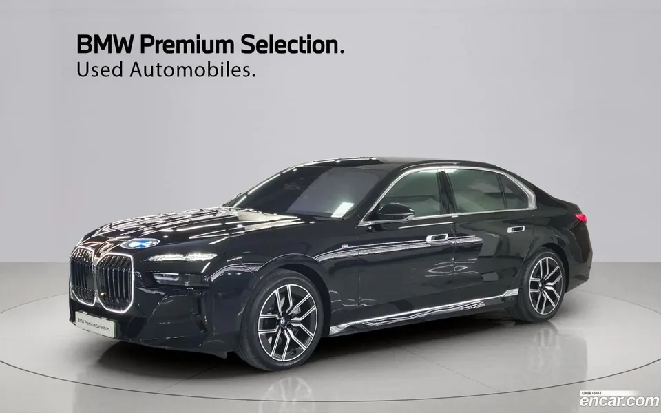 BMW 7 Series 740i xDrive M 2025 — фото 1, купить с доставкой в Москву