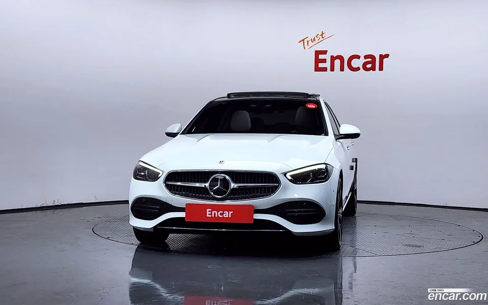 Mercedes-Benz C-Class C300 4MATIC 2023 — миниатюра 3