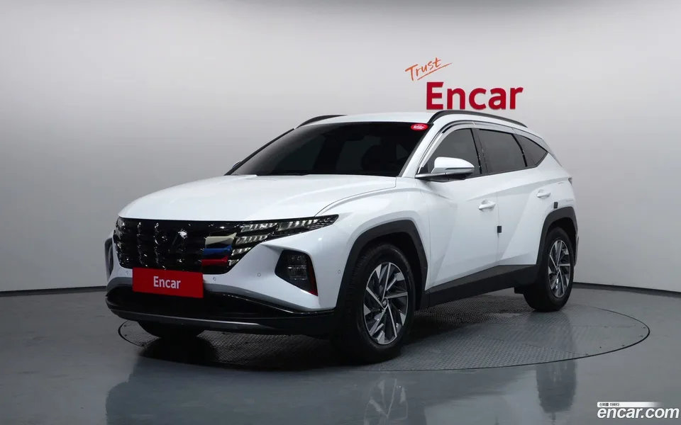 Hyundai Tucson Hybrid 2WD 2022 — фото 1, купить с доставкой в Москву