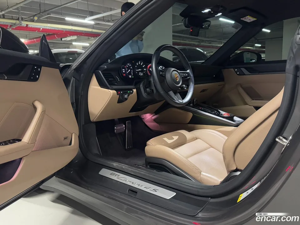 Porsche 911 (992) 4S 2022 — миниатюра 3