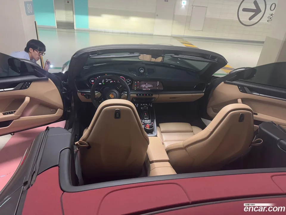Porsche 911 (992) 4S 2022 — миниатюра 5