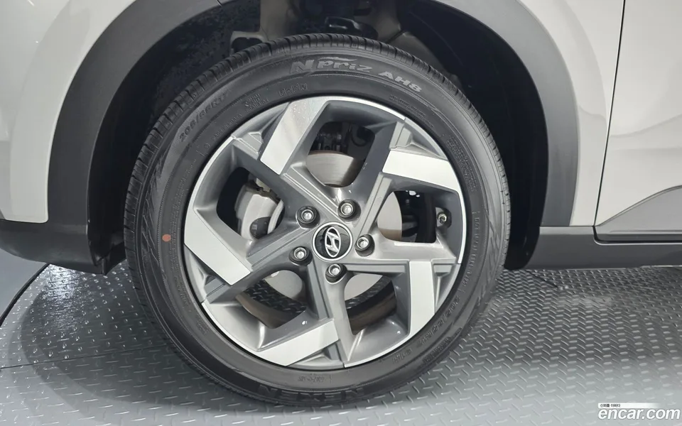 Hyundai Venue 1.6 2025 — миниатюра 2
