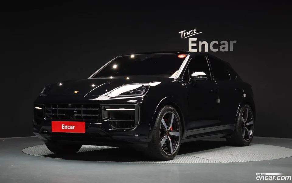 Porsche Cayenne 4.0 GTS 2025 — фото 1, купить с доставкой в Москву