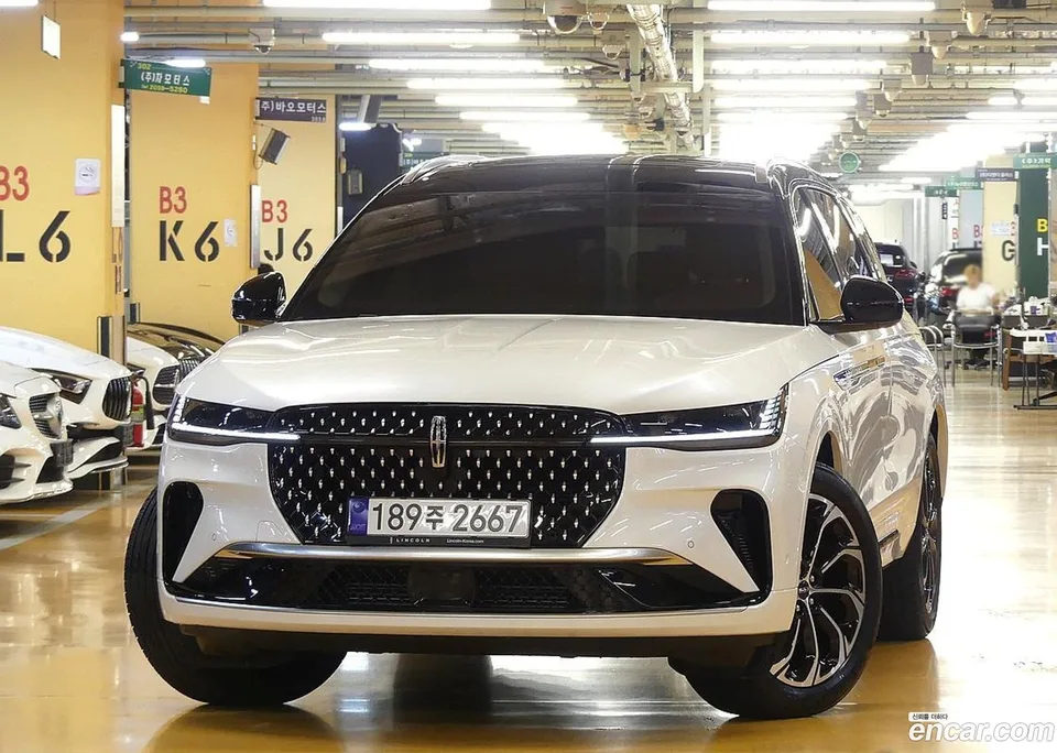Lincoln Nautilus 2.0 AWD 2024 — миниатюра 3