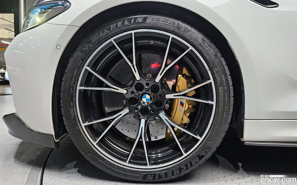 BMW M5 M5 2023 — миниатюра 2