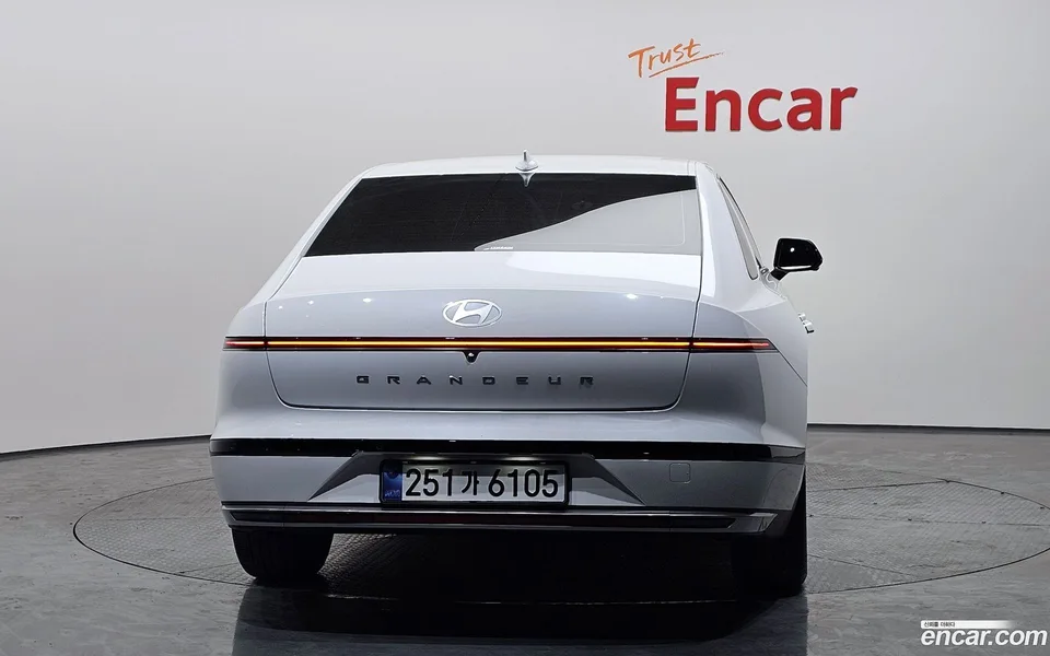 Hyundai Grandeur 2.5 2WD 2023 — миниатюра 4