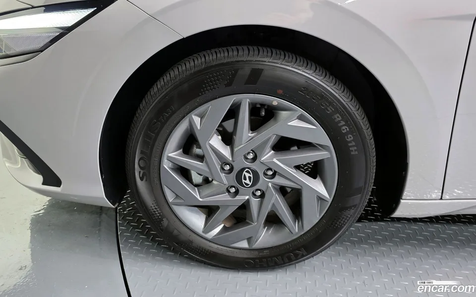Hyundai Avante CN7 1.6 2025 — миниатюра 5