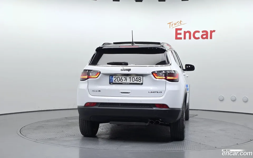 Jeep Compass 2.4 AWD 2022 — миниатюра 4