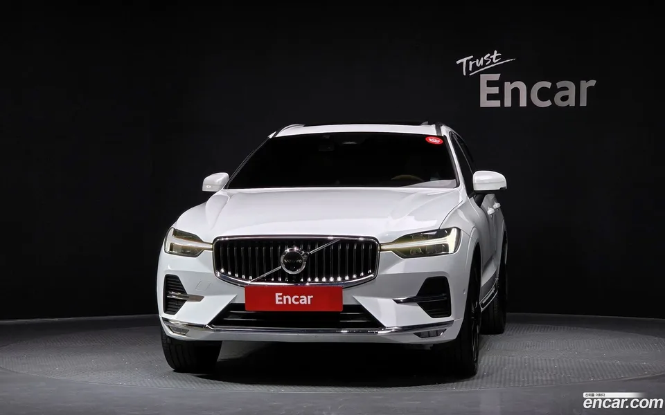 Volvo XC60 B6 2022 — миниатюра 3