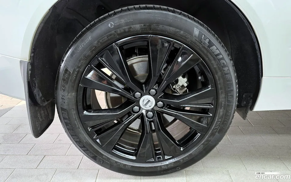 Volvo XC60 B6 2022 — миниатюра 4