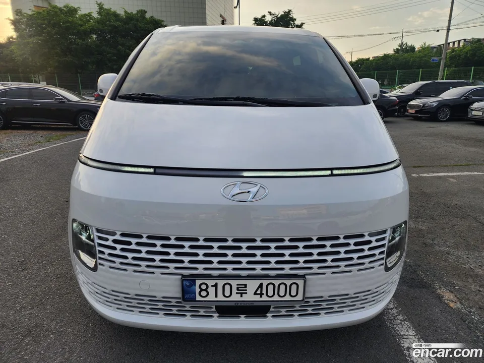Hyundai Staria L3.5 5 2024 — миниатюра 3