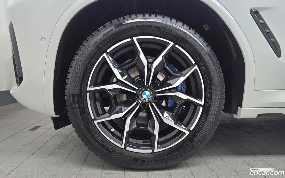 BMW X4 xDrive20i M 2024 — миниатюра 2