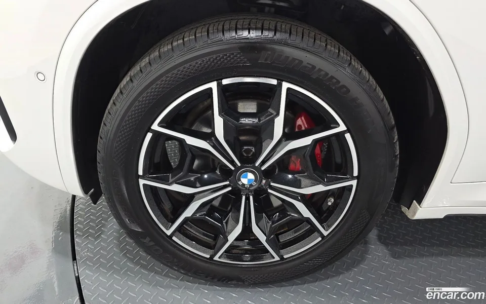 BMW X4 xDrive20i M 2024 — миниатюра 5