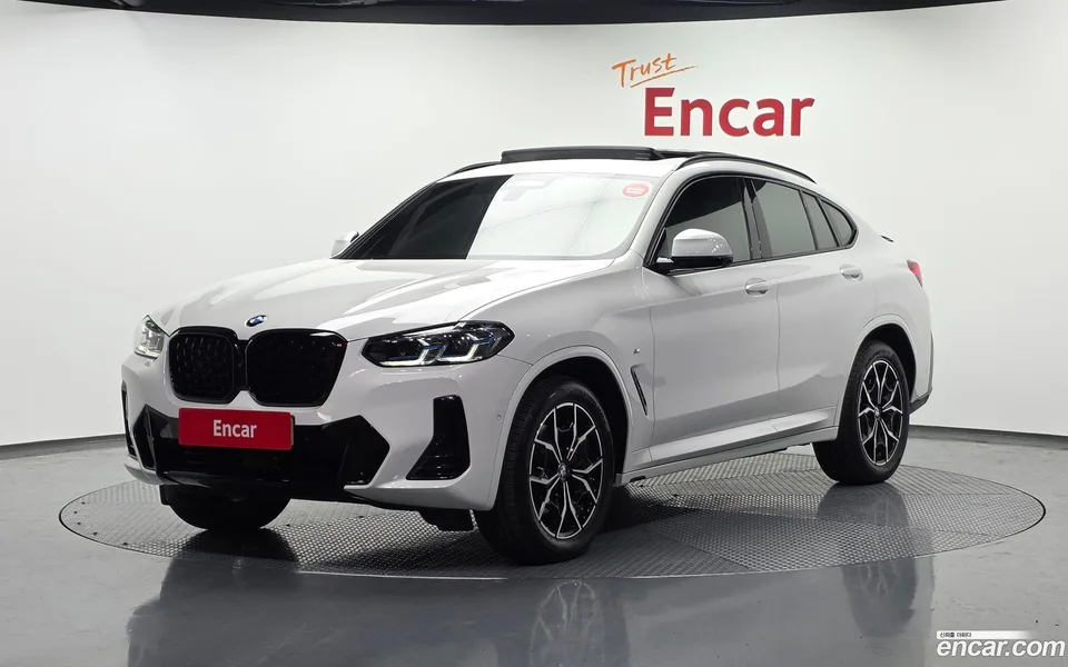 BMW X4 xDrive20i M 2024 — фото 1, купить с доставкой в Москву