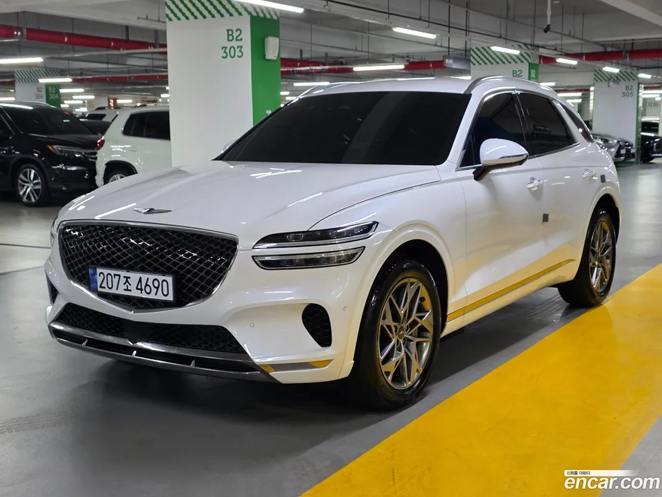 Genesis GV70 2.5T AWD 2022 — фото 1, купить с доставкой в Москву