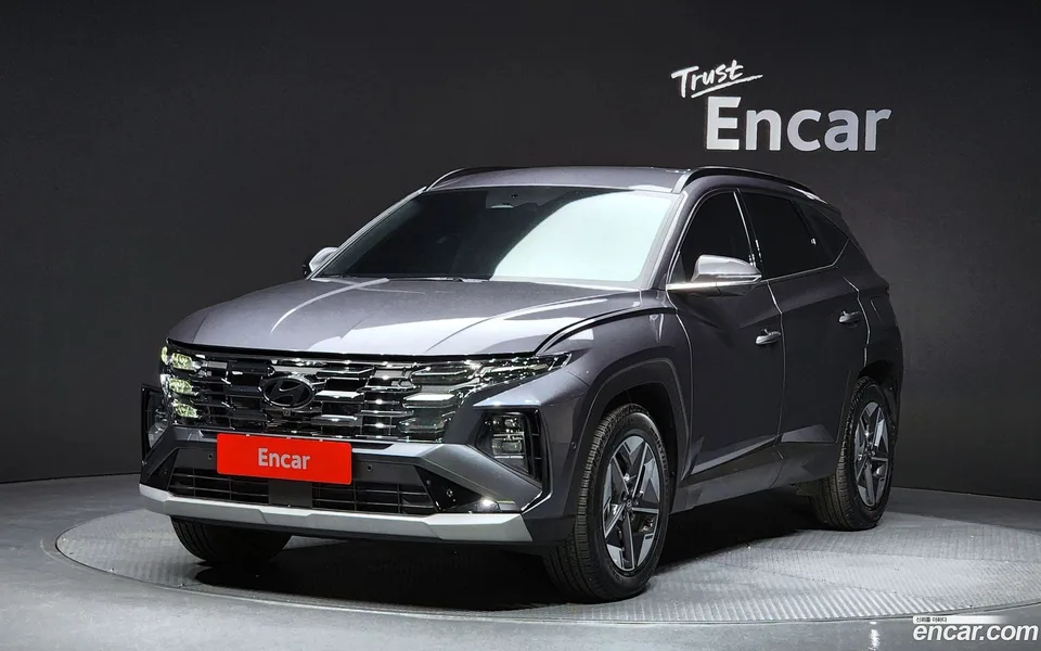 Hyundai Tucson Hybrid NX4 HEV 1.6 2WD 2025 — фото 1, купить с доставкой в Москву