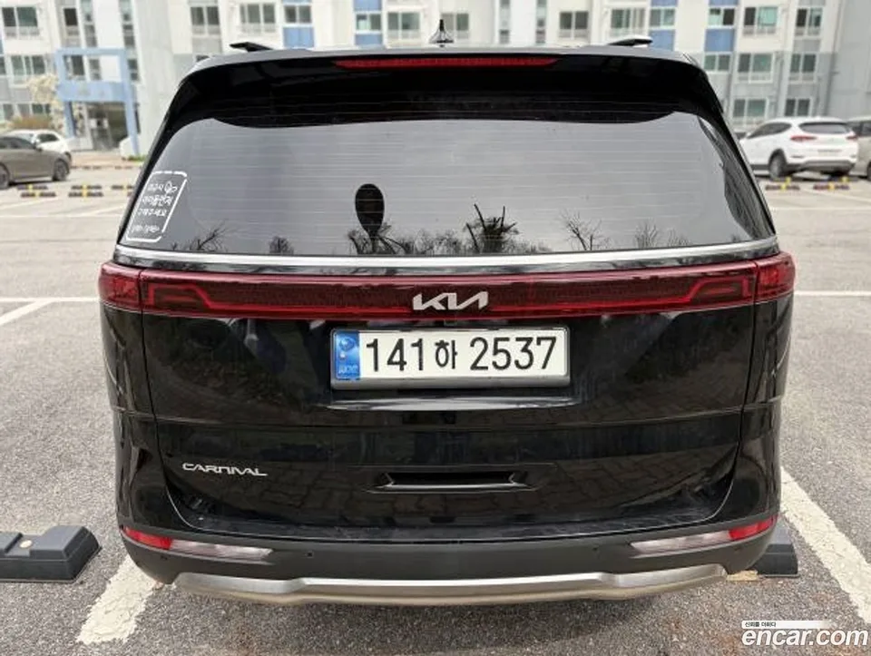 Kia Carnival 9 2022 — миниатюра 2