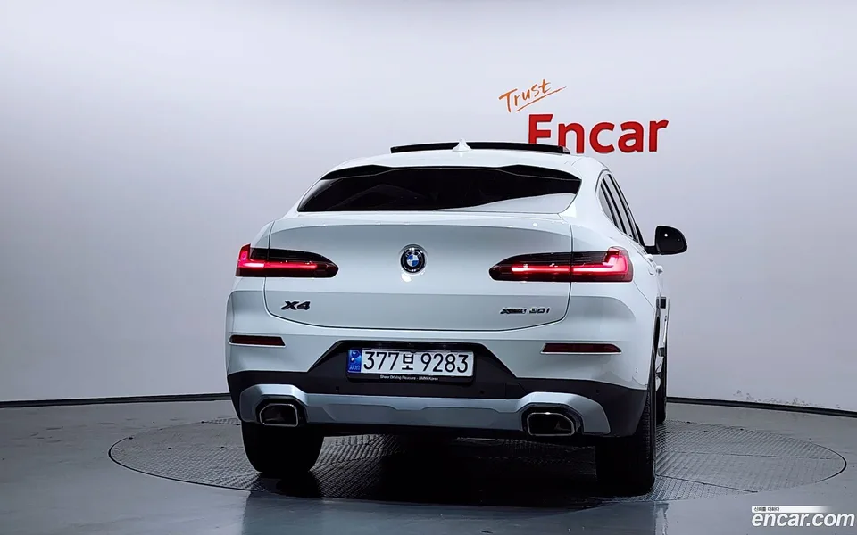 BMW X4 xDrive20i xLine 2022 — миниатюра 3