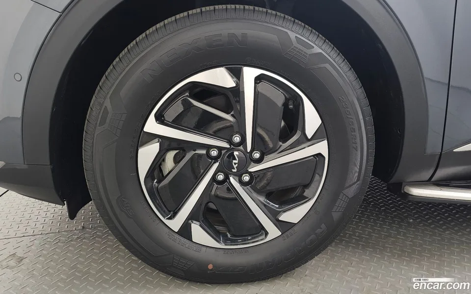Kia Sportage Hybrid 2WD 2022 — миниатюра 2