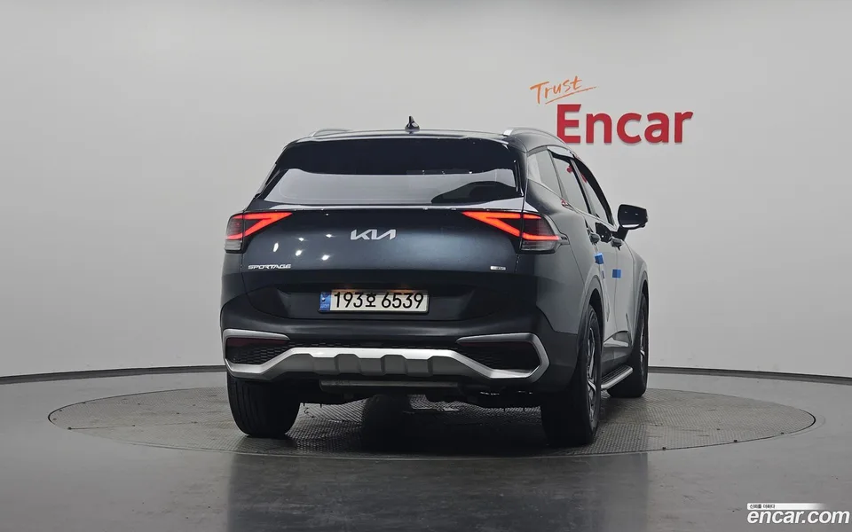 Kia Sportage Hybrid 2WD 2022 — миниатюра 4