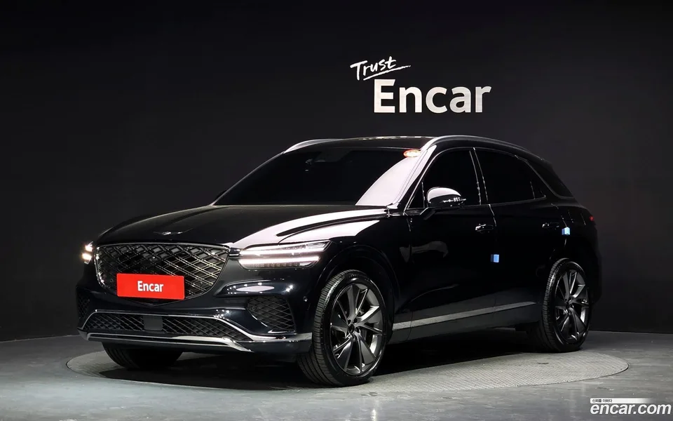 Genesis GV70 2.5T 2WD 2024 — фото 1, купить с доставкой в Москву
