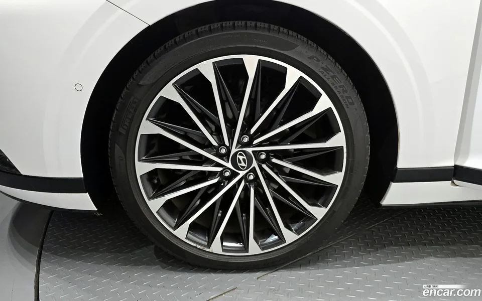 Hyundai Grandeur Hybrid 2023 — миниатюра 2