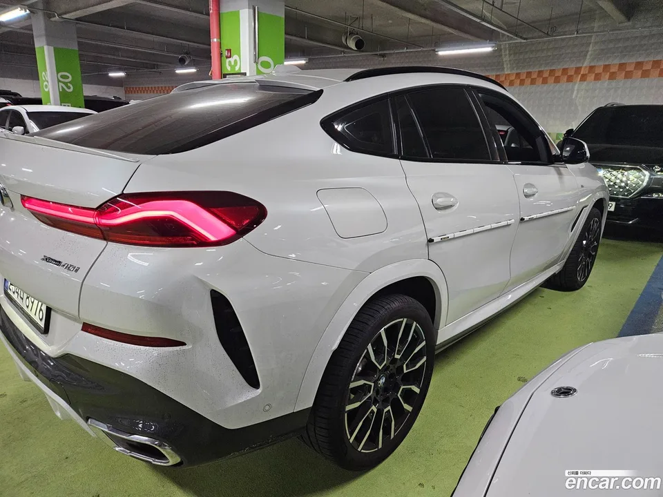 BMW X6 xDrive40i M 2024 — миниатюра 2
