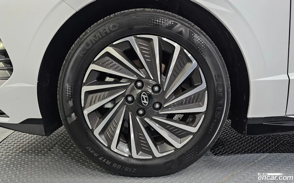 Hyundai Sonata The Edge Hybrid 2024 — миниатюра 2