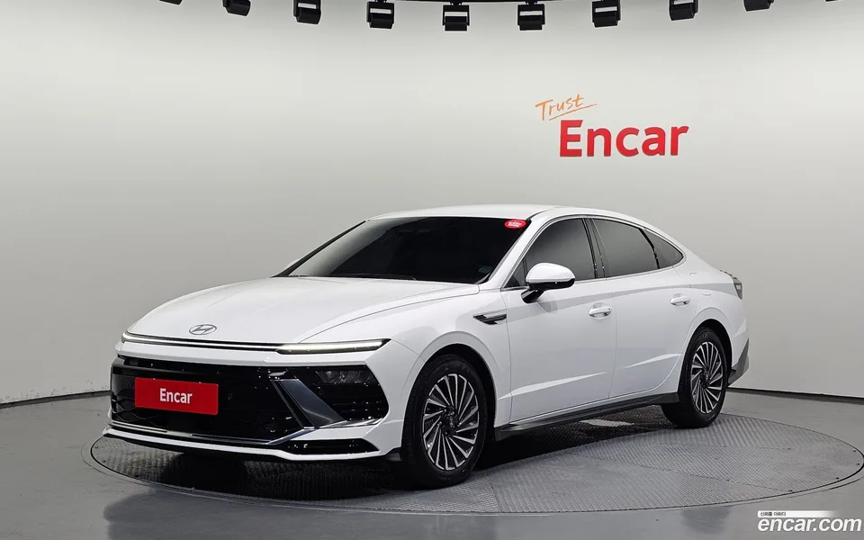 Hyundai Sonata The Edge Hybrid 2024 — фото 1, купить с доставкой в Москву