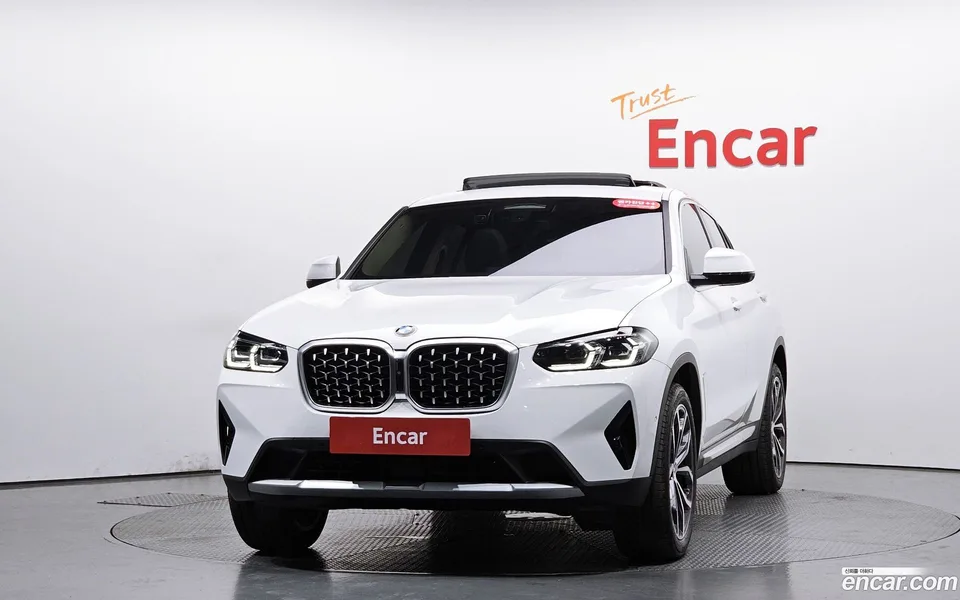 BMW X4 xDrive20i xLine 2025 — миниатюра 3