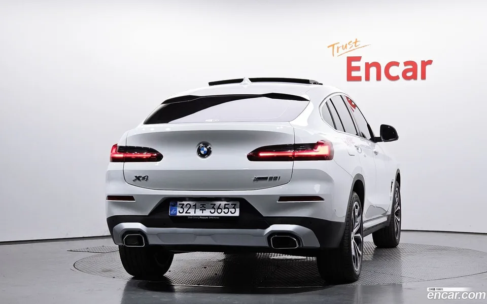 BMW X4 xDrive20i xLine 2025 — миниатюра 4