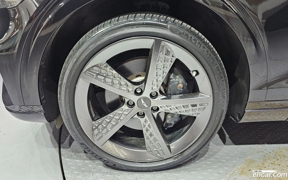 Genesis GV70 2.5T 2WD 2022 — миниатюра 5