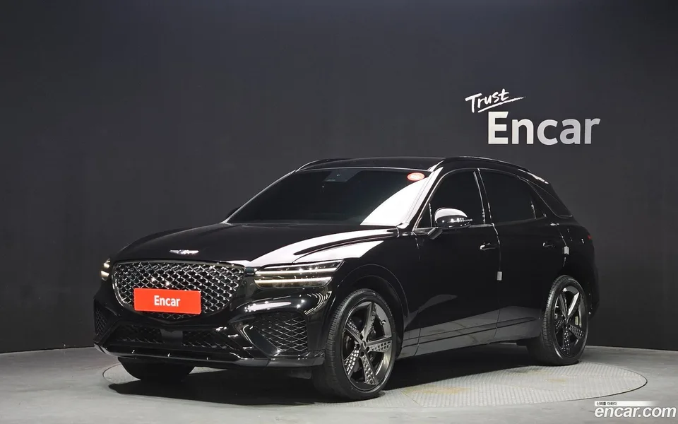 Genesis GV70 2.5T 2WD 2022 — фото 1, купить с доставкой в Москву