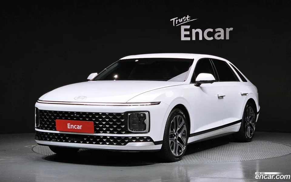 Hyundai Grandeur Hybrid 2023 — фото 1, купить с доставкой в Москву