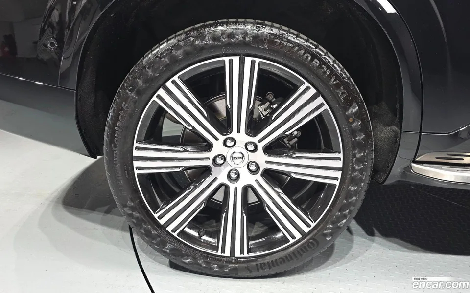 Volvo XC90 B6 2025 — миниатюра 2