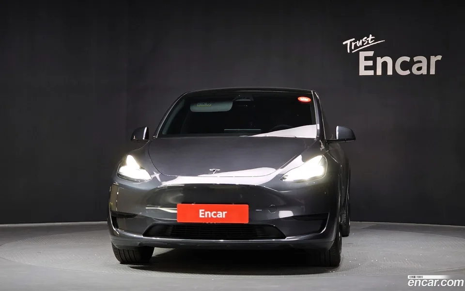 Tesla Model Y RWD 2025 — миниатюра 3
