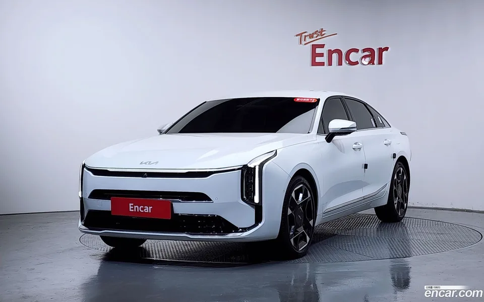 Kia K8 2.5 2WD 2025 — фото 1, купить с доставкой в Москву