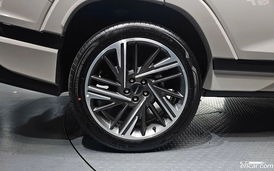 KG Mobility Actyon HEV 1.5 2WD 2025 — миниатюра 5