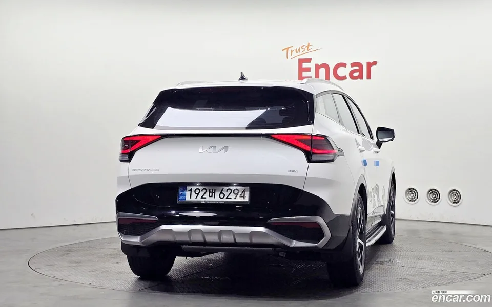 Kia Sportage Hybrid 2WD 2022 — миниатюра 4