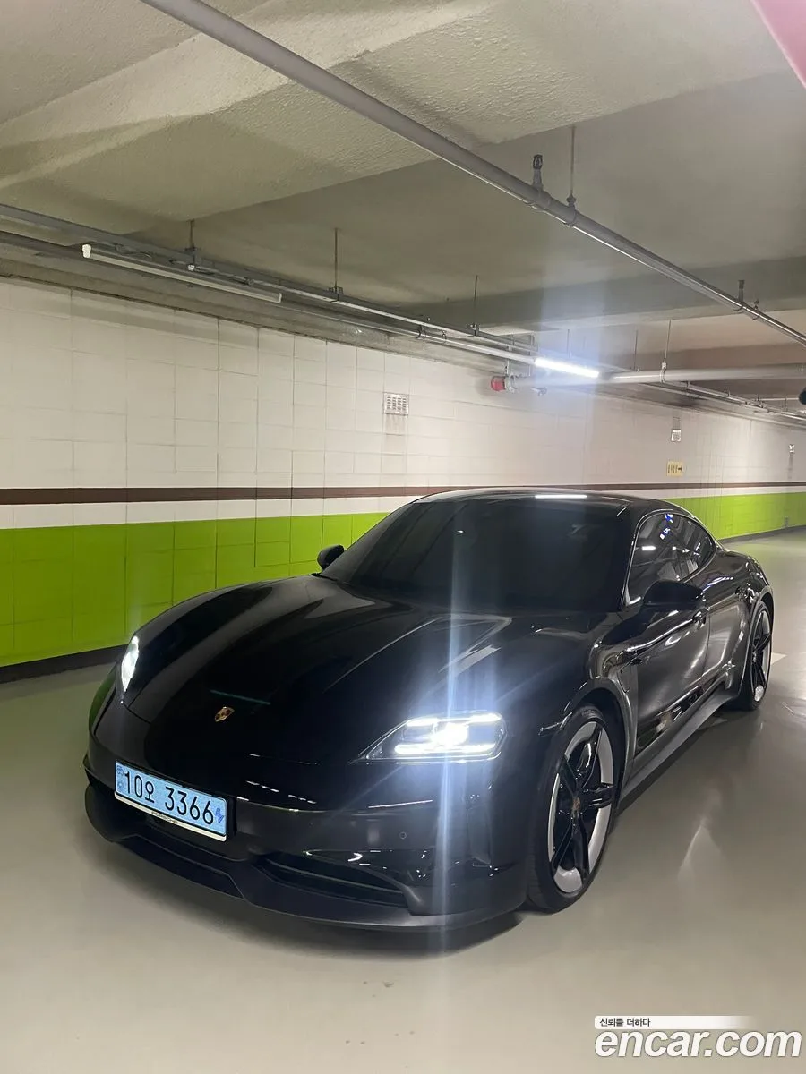 Porsche Taycan 2024 — фото 1, купить с доставкой в Москву
