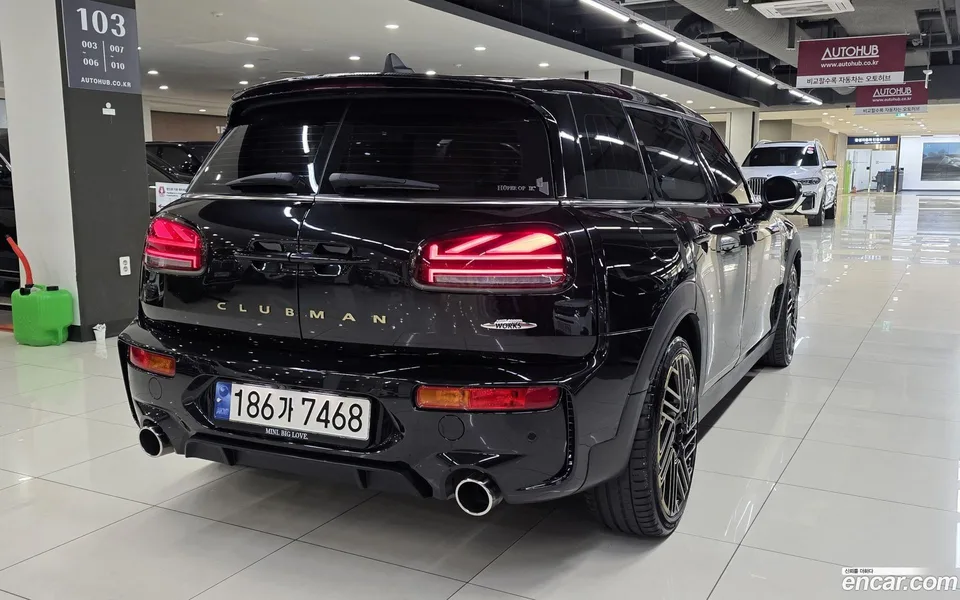 MINI Cooper S Clubman JCW 2023 — миниатюра 2