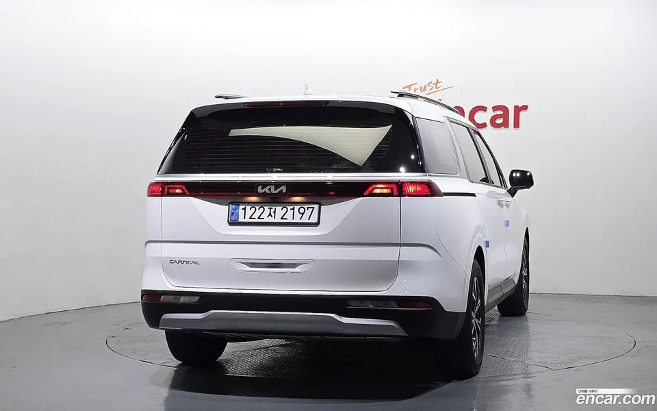 Kia Carnival 9 2022 — миниатюра 4