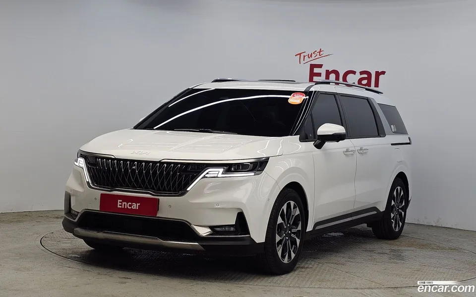Kia Carnival 9 2023 — фото 1, купить с доставкой в Москву