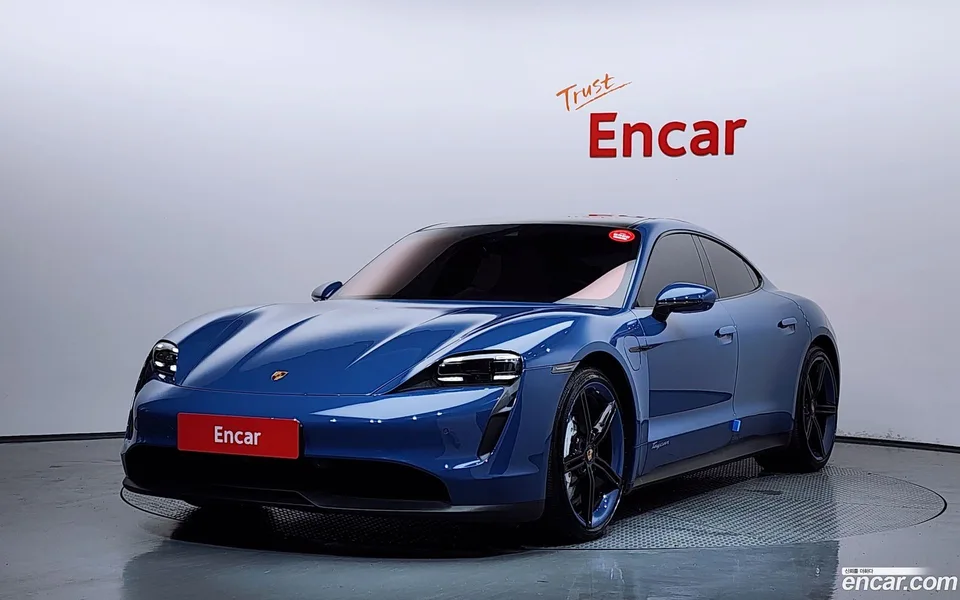 Porsche Taycan 2022 — фото 1, купить с доставкой в Москву