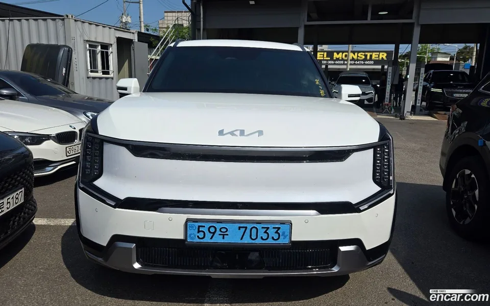Kia EV9 4WD 2023 — фото 1, купить с доставкой в Москву